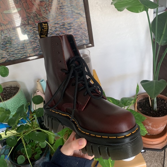 COPY - Brand New Platform Doc Martens - Picture 2 of 4